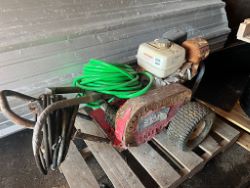 2277640