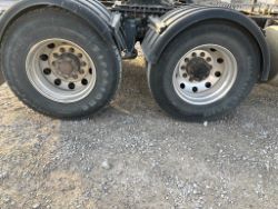 2285252
