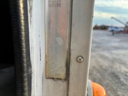 2285304
