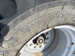 2296915
