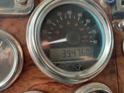 2324918