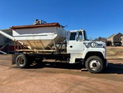 2364163