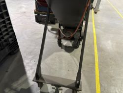2369052