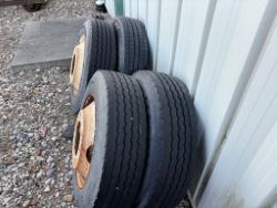 2369420