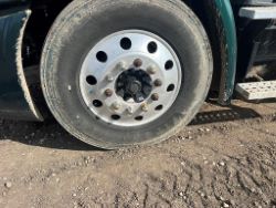 2372860