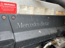 2372776