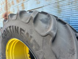 2335640