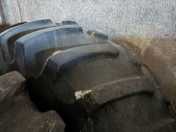 2337960