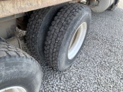2372959