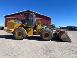 2379068