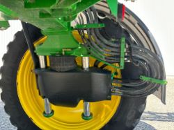 2422544