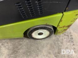 2458077
