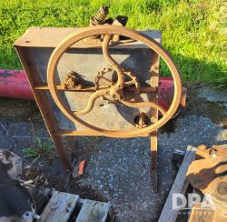 auction-item