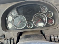 2470523