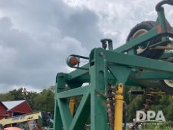 2576199