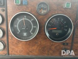 2704746
