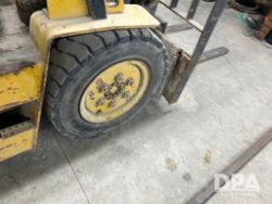2730558