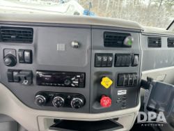 2731648
