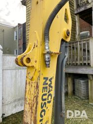 2738504