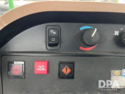 2733861