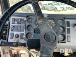 2735310