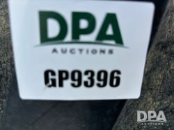 2736888