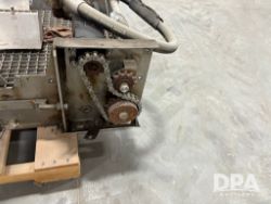 2745304