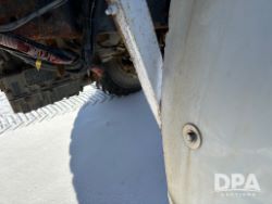 2745748