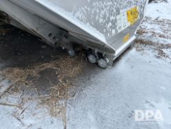 2743818