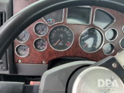 2743868