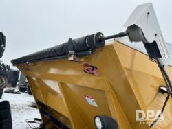 2744027