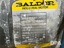 2747946
