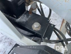 2748549