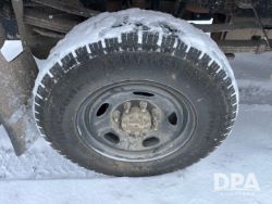 2748577