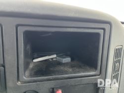 2748702