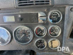 2749384