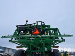 2749976