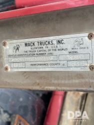 2751742