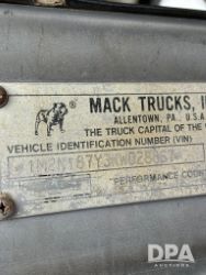 2751811
