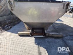 2756758