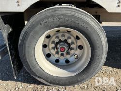 2757258