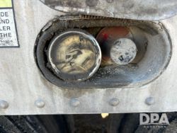 2757389