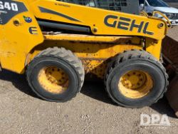 2760498