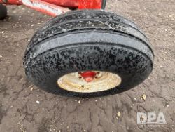 2808567