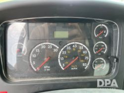 2816883