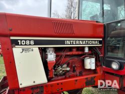 2818548