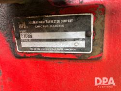 2818573