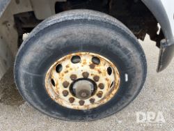 2824121