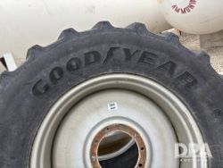 2827083