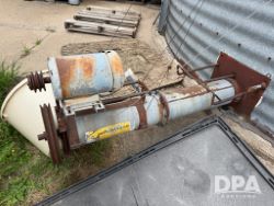 2832758